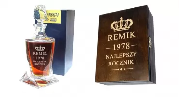 Personalizowane prezenty wracają do łask. Co dziś naprawdę zachwyca obdarowanych?