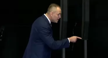 Awantura z dziennikarzem podczas konferencji. Karolowi Nawrockiemu puściły nerwy!